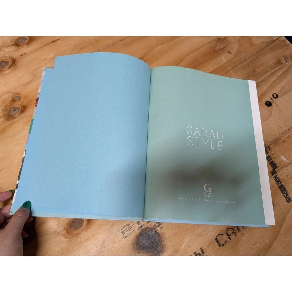 Sarah Richardson Sarah Style Book Unisex OS Blue Good HGTV Interior Design Guide
